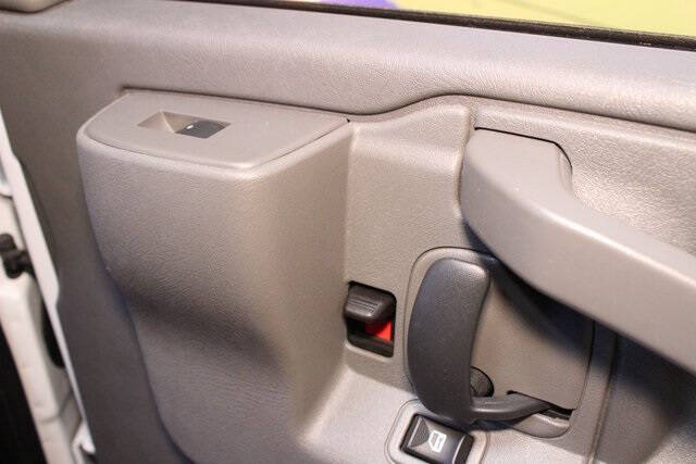 2023 GMC Savana 2500