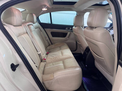 2014 Lincoln MKS