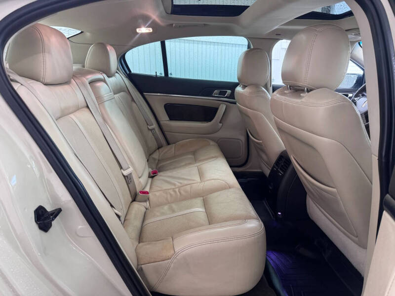 2014 Lincoln MKS