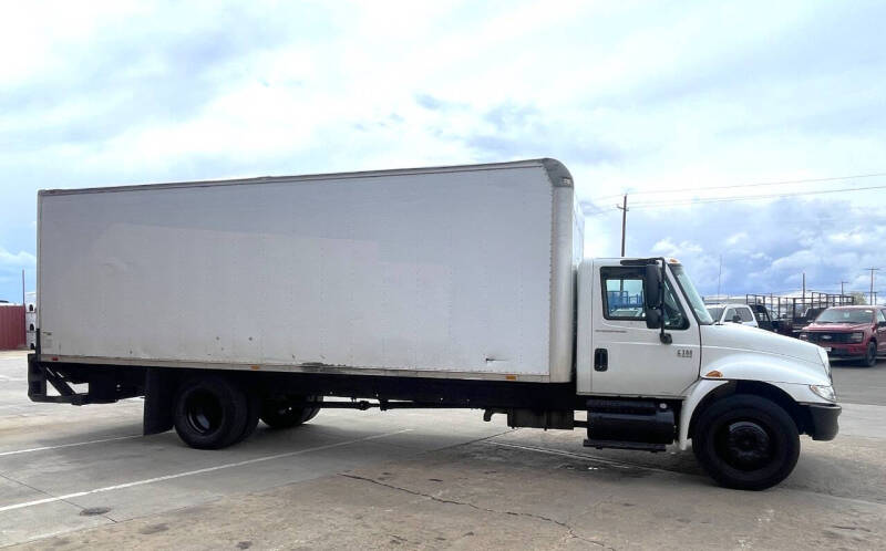 2004 International DuraStar 4300