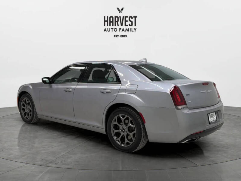 2018 Chrysler 300 S
