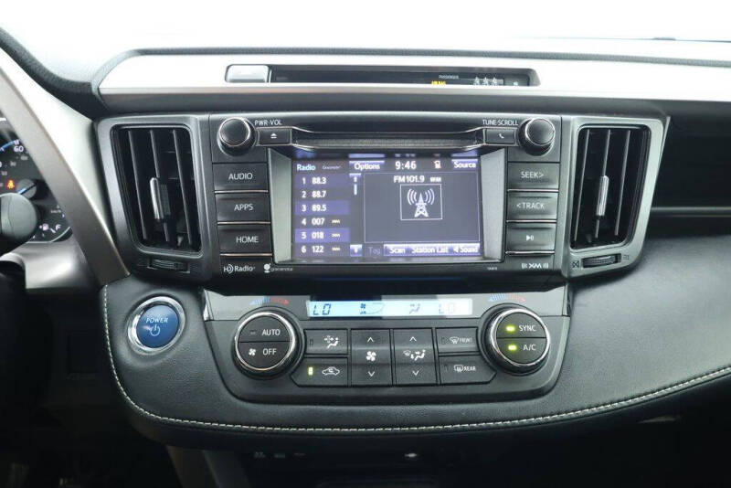 2018 Toyota RAV4 Hybrid XLE