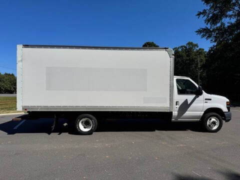 2017 Ford E-Series E-350 SD