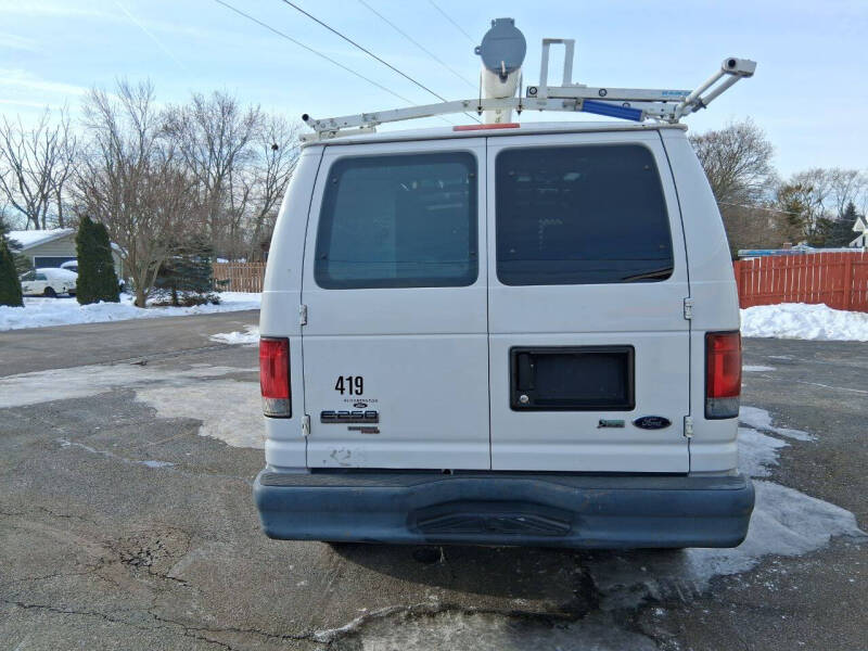 2011 Ford E-Series E-250
