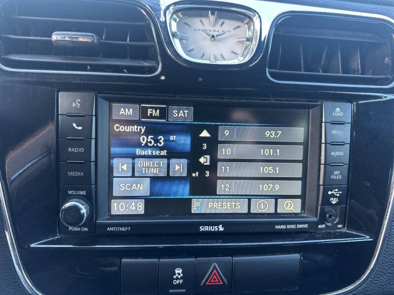 2013 Chrysler 200 Touring