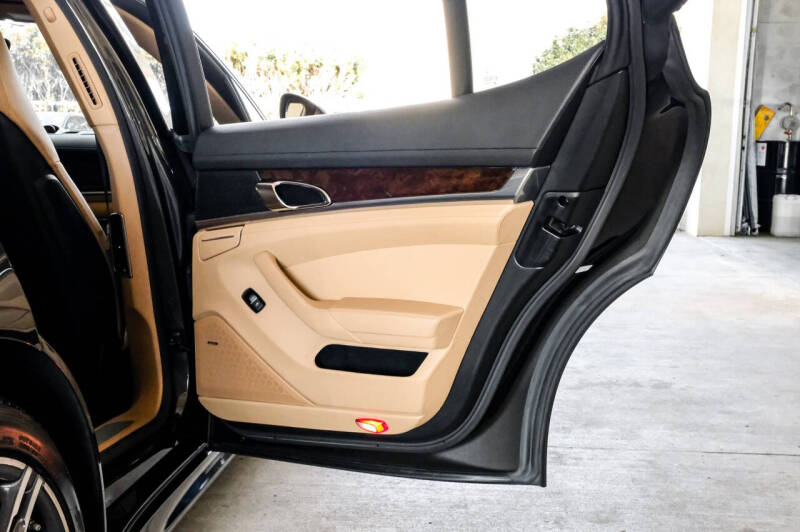 2015 Porsche Panamera S