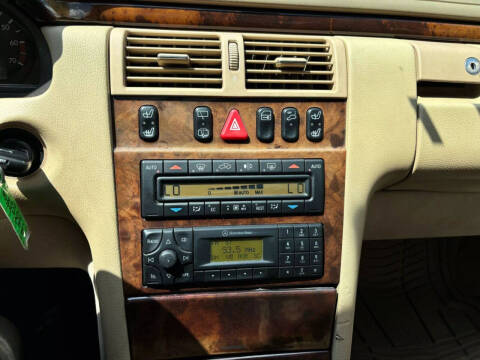 2002 Mercedes-Benz E-Class E 320