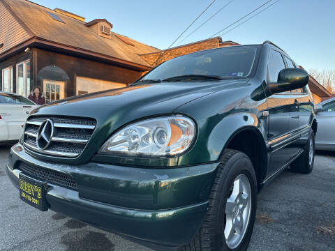 2001 Mercedes-Benz M-Class for sale at Bobbys Used Cars in Charles Town WV