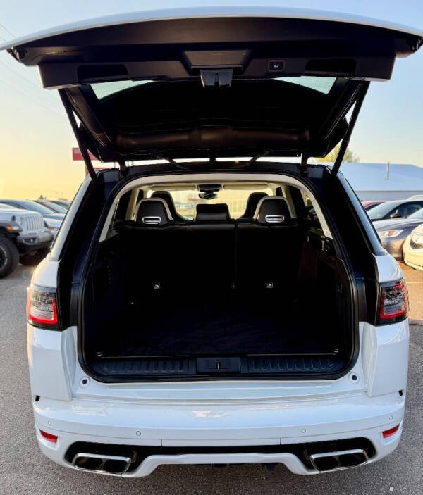 2020 Land Rover Range Rover Sport SVR