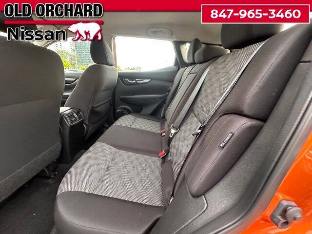 2022 Nissan Rogue Sport SV