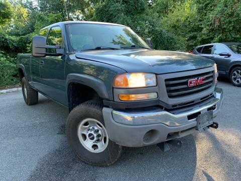 2007 GMC Sierra 2500HD Classic for sale at Urbin Auto Sales in Garfield NJ