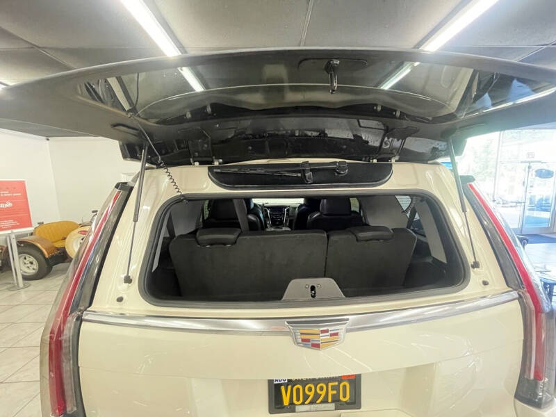 2015 Cadillac Escalade Premium