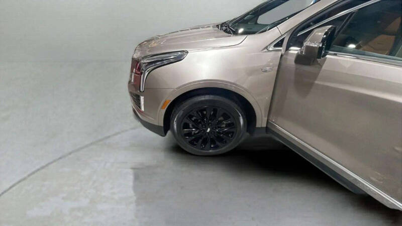 2022 Cadillac XT5 Premium Luxury