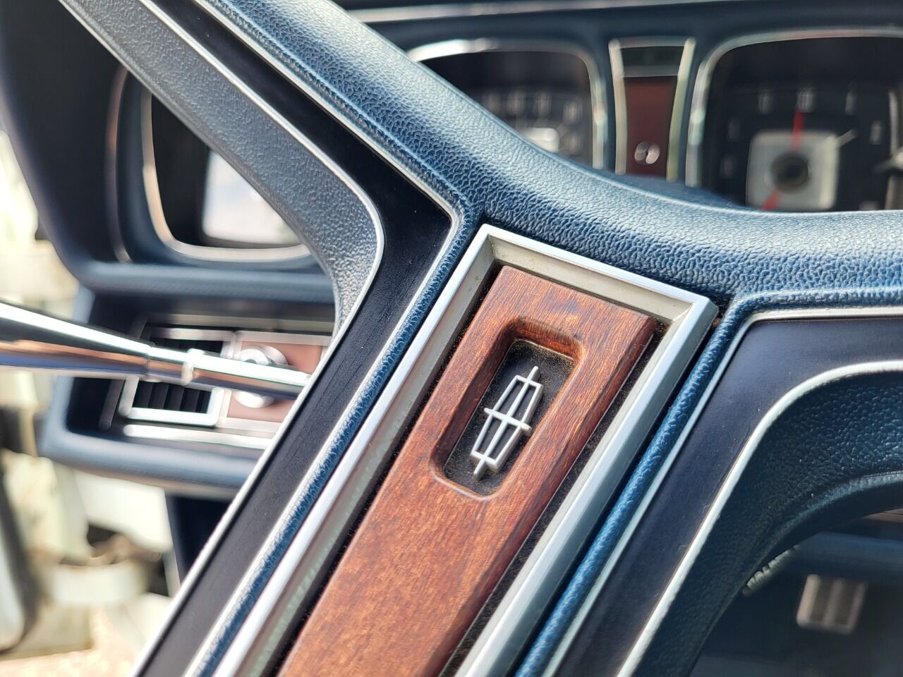 1971 Lincoln Continental 177