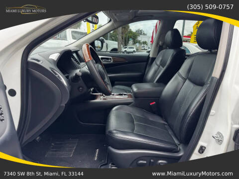 2020 Nissan Pathfinder SL