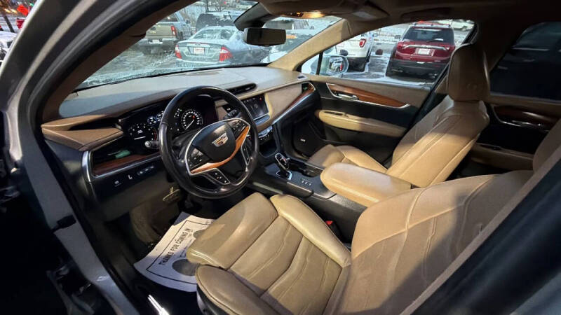 2017 Cadillac XT5 Platinum