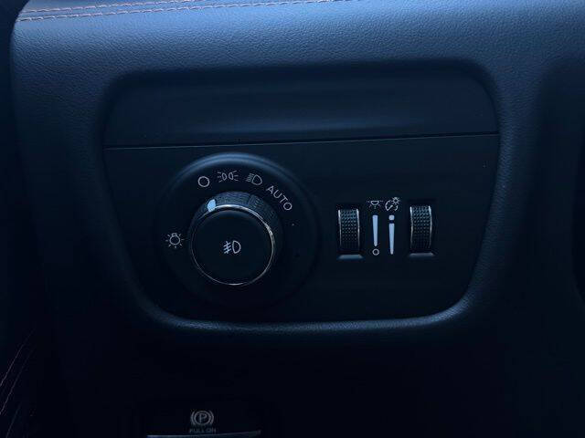 2023 Jeep Grand Cherokee Summit