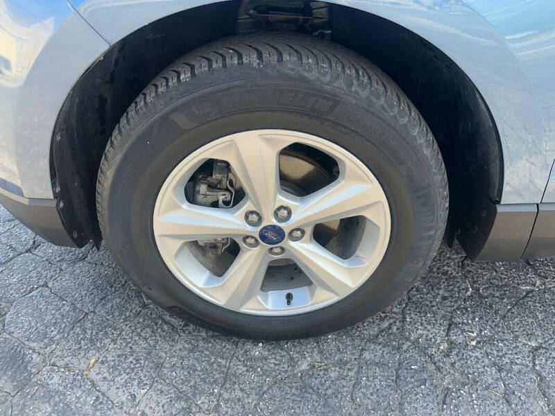 2018 Ford Edge SE