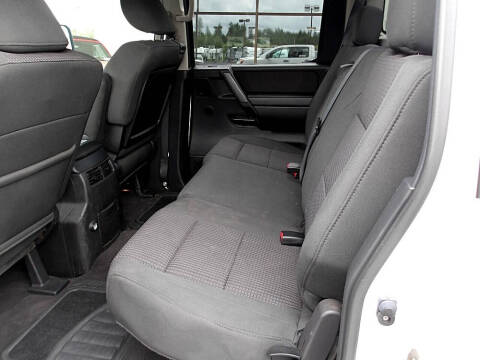 2011 Nissan Titan SV