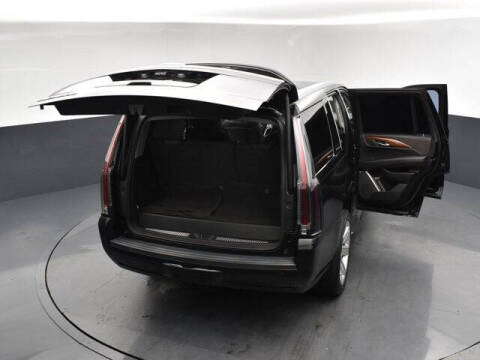 2020 Cadillac Escalade Luxury