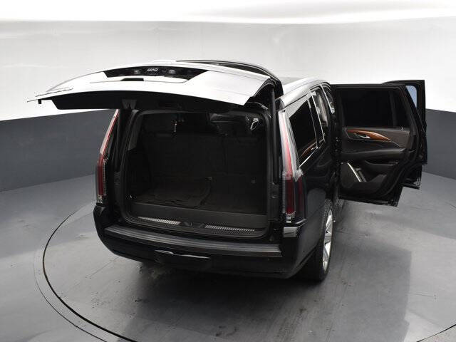 2020 Cadillac Escalade Luxury