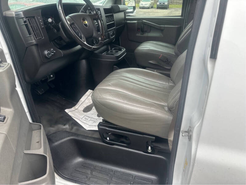 2020 Chevrolet Express 2500