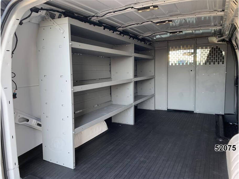 2022 Chevrolet Express 2500