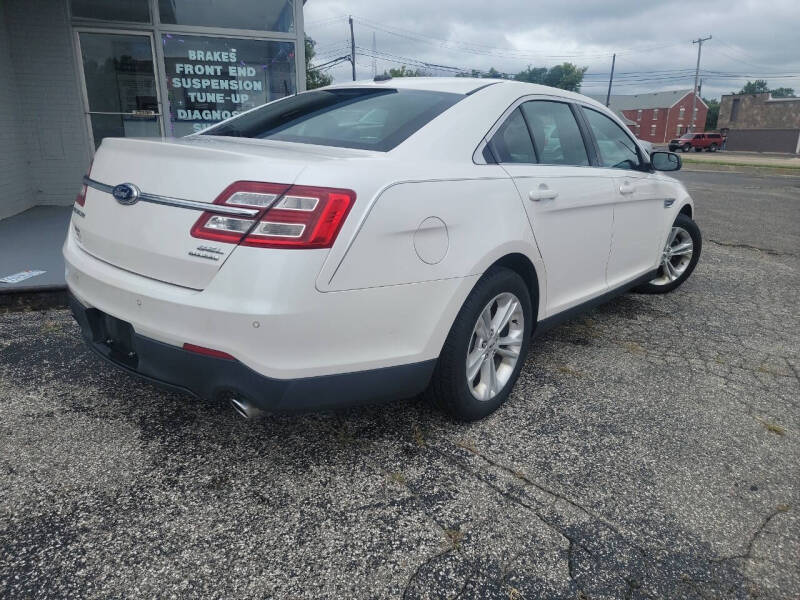2013 Ford Taurus SEL