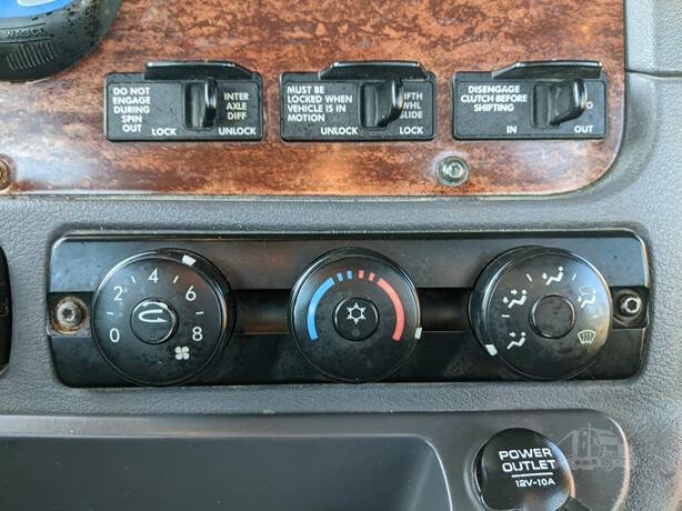 2013 Freightliner Cascadia