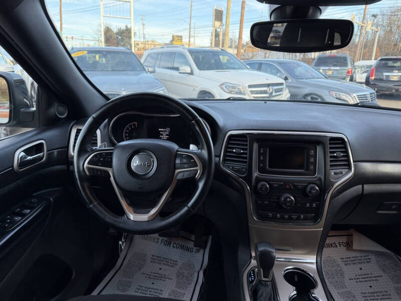 2017 Jeep Grand Cherokee Laredo