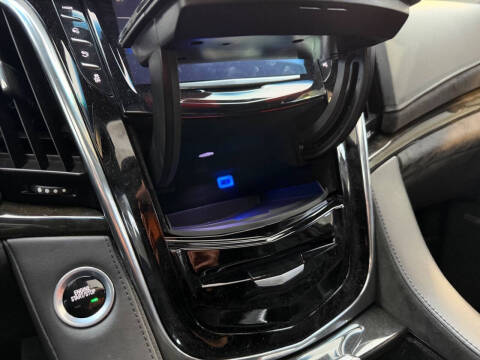 2018 Cadillac Escalade Platinum