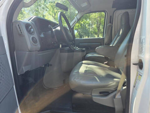 2013 Ford E-Series E-150
