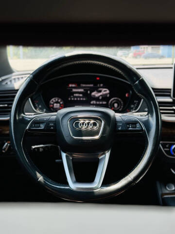 2018 Audi Q5 2.0T quattro Premium Plus