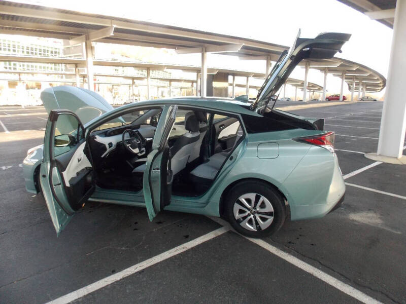 2017 Toyota Prius Three