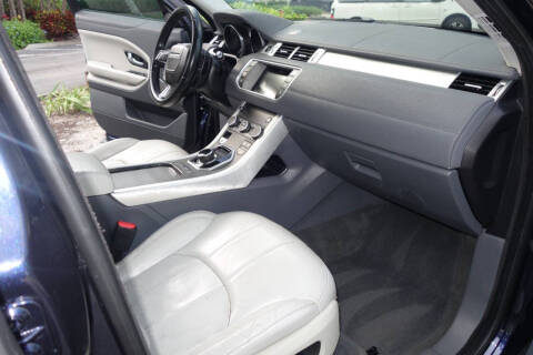 2017 Land Rover Range Rover Evoque SE