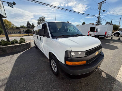 2022 Chevrolet Express LS 3500