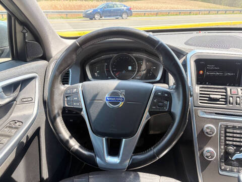 2016 Volvo XC60 T6 Platinum