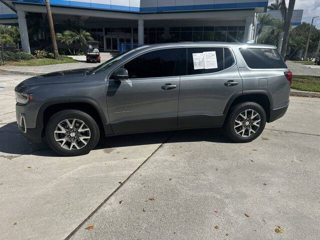 2022 GMC Acadia SLE