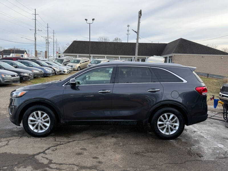 2017 Kia Sorento LX