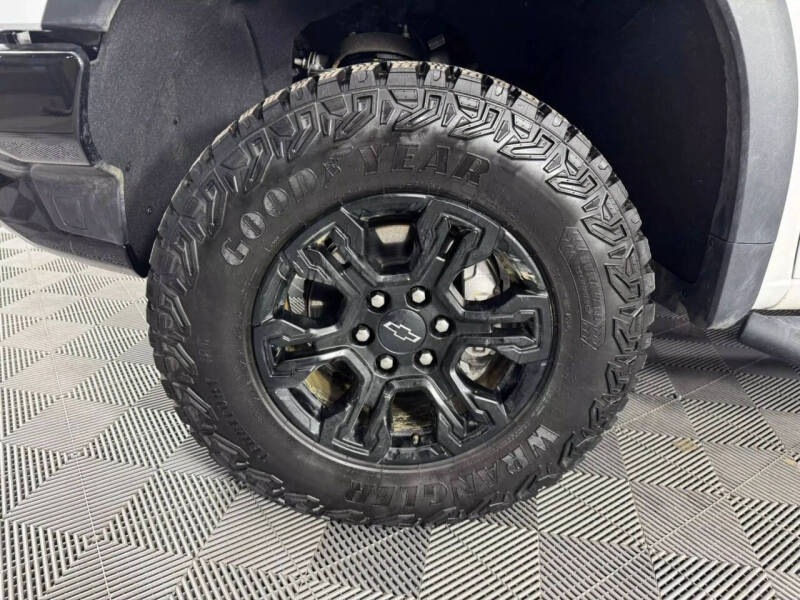 2024 Chevrolet Silverado 1500 ZR2