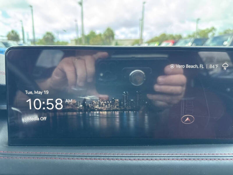 2024 Genesis G70