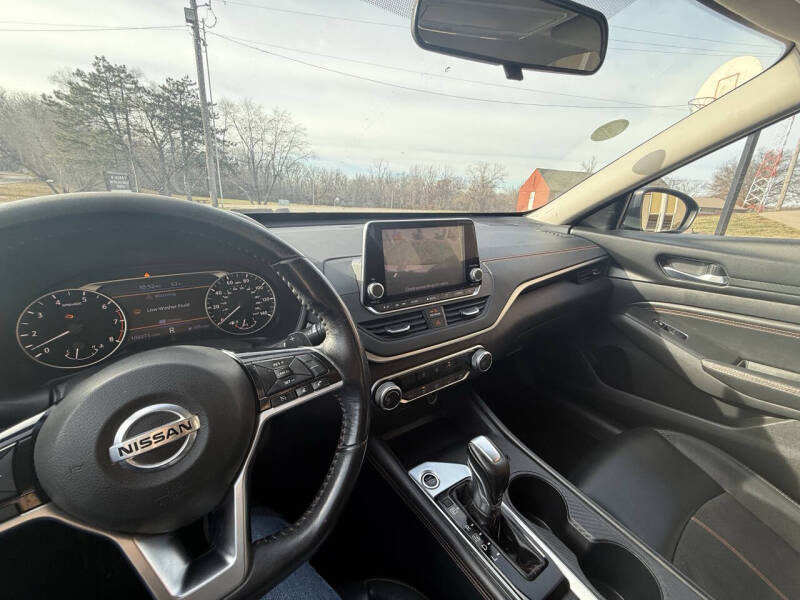 2019 Nissan Altima 2.5 SR