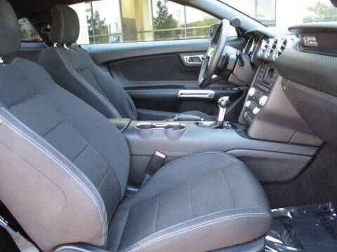 2015 Ford Mustang V6