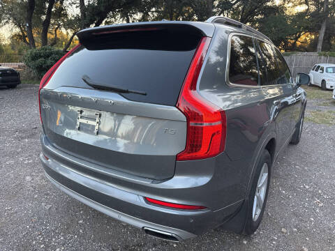 2017 Volvo XC90 T5 Momentum