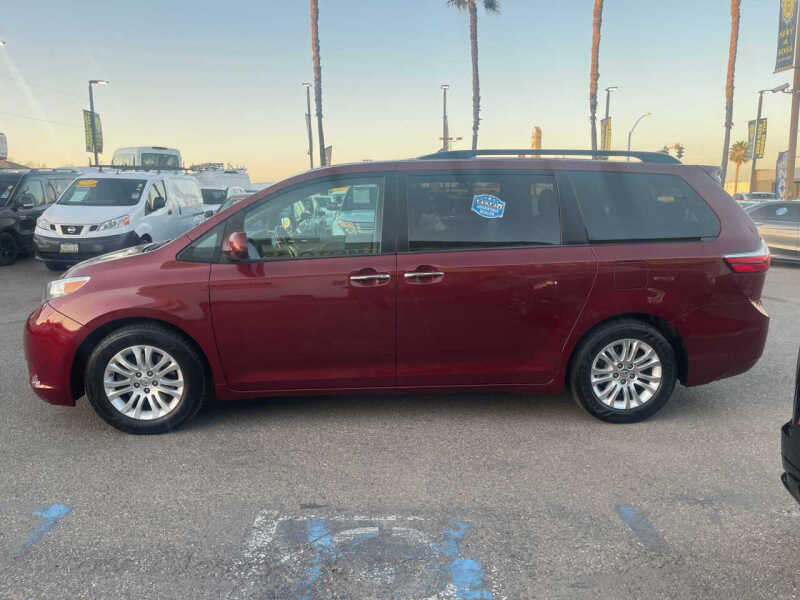 2015 Toyota Sienna