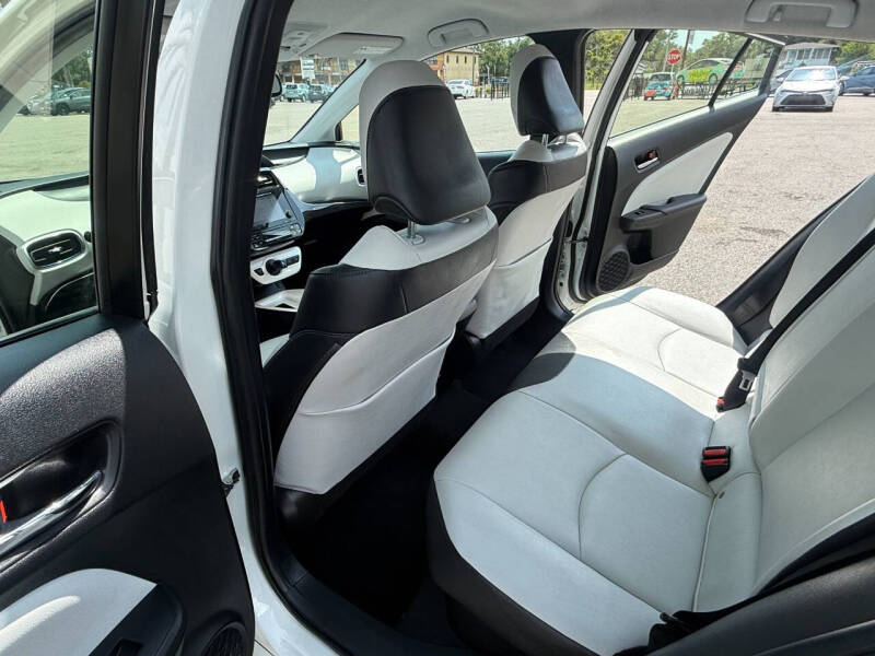 2017 Toyota Prius Four Touring