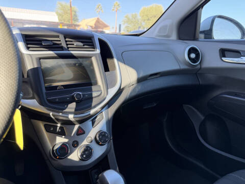 2019 Chevrolet Sonic LT Auto