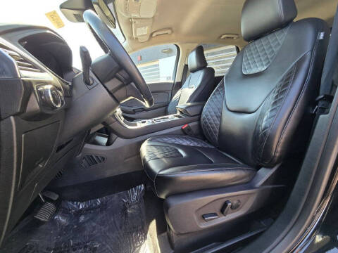 2024 Ford Edge Titanium
