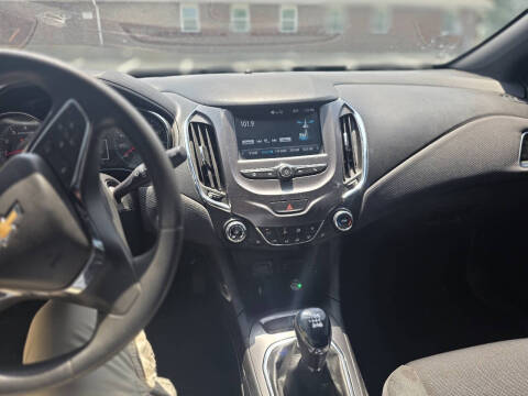 2017 Chevrolet Cruze LT Manual