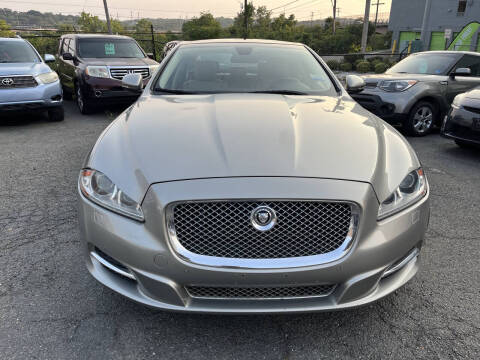 2011 Jaguar XJ